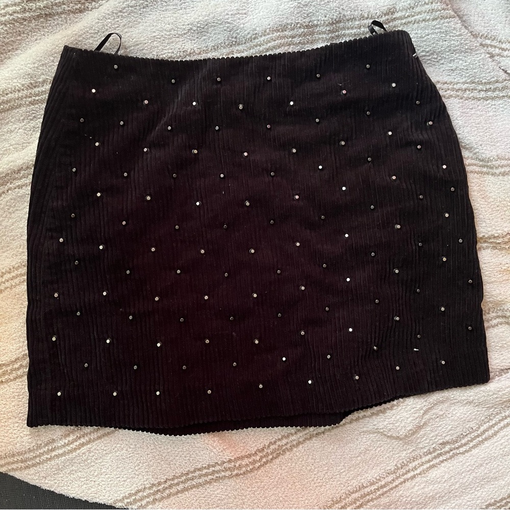 Blank NYC: Studded Corduroy Mini Skirt - Picture 6 of 14